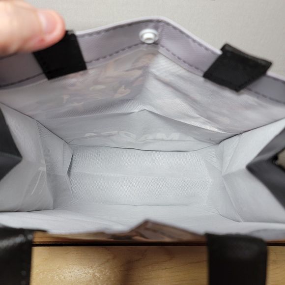 Tyler Perry's A Madea Family Funeral Reusable Bag w/ Snap Small. NWOT - Picture 5 of 5